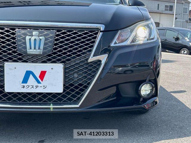 Toyota CROWN SEDAN 2013-08 8313948-12