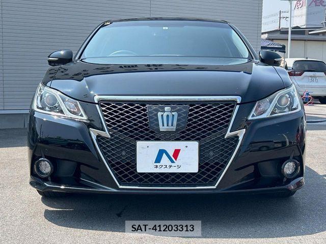 Toyota CROWN SEDAN 2013-08 8313948-13