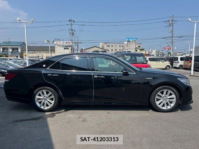 Toyota CROWN SEDAN 2013-08 8313948-16