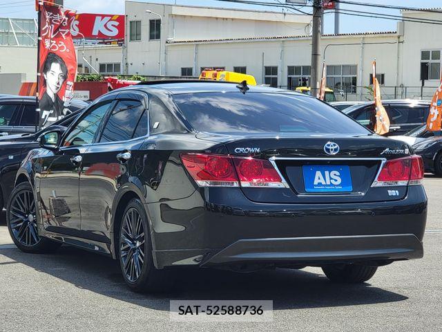 Toyota CROWN SEDAN 2015-03 8313938-10