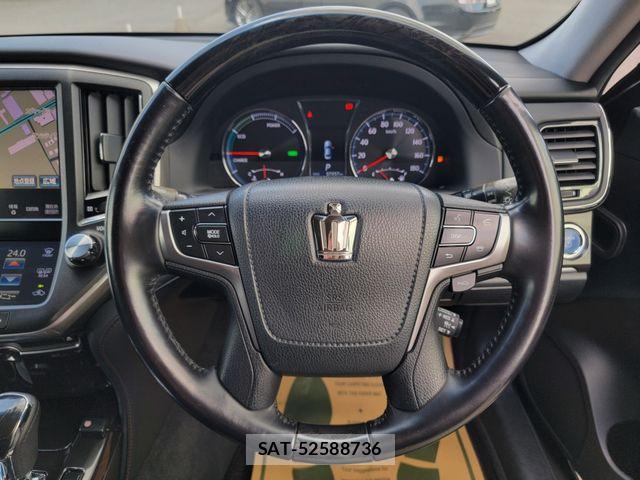 Toyota CROWN SEDAN 2015-03 8313938-13
