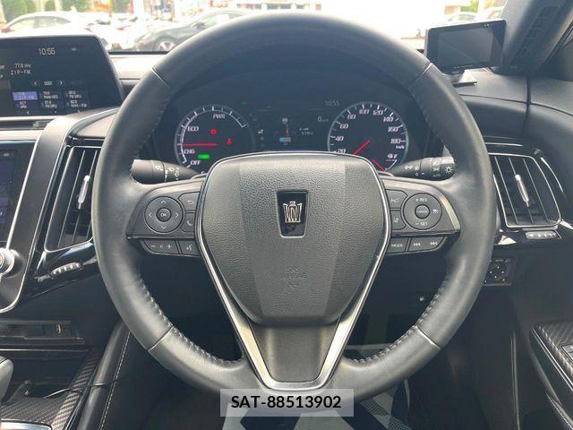 Toyota CROWN SEDAN 2020-02 8313917-10