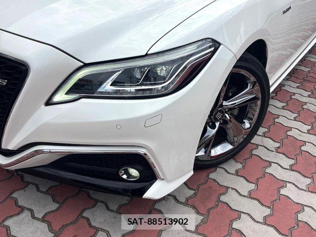 Toyota CROWN SEDAN 2020-02 8313917-11