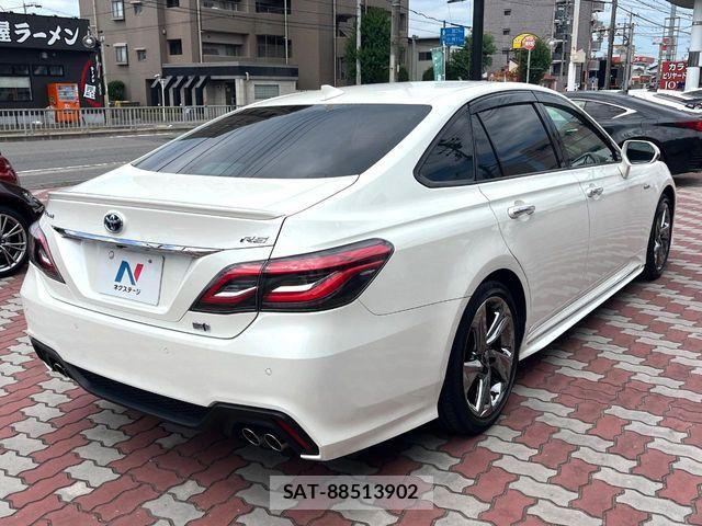 Toyota CROWN SEDAN 2020-02 8313917-16