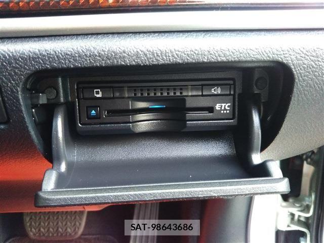 Toyota CROWN SEDAN 2015-11 8313941-13