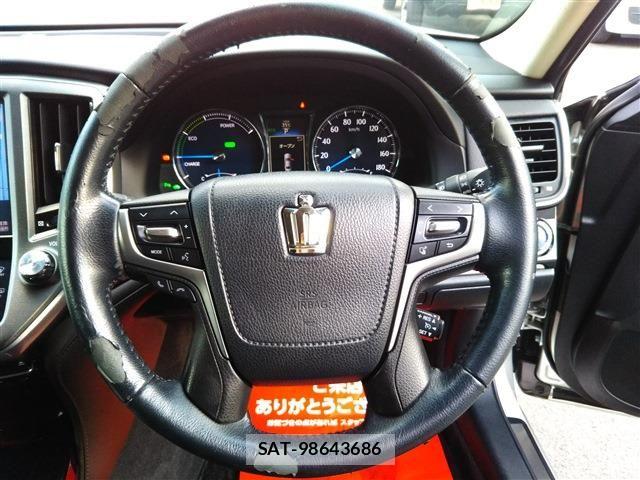 Toyota CROWN SEDAN 2015-11 8313941-14