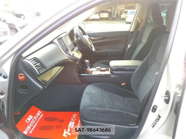 Toyota CROWN SEDAN 2015-11 8313941-19