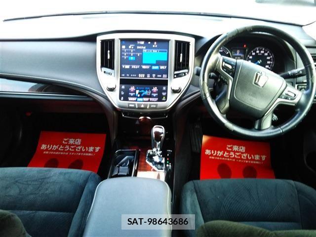Toyota CROWN SEDAN 2015-11 8313941-5