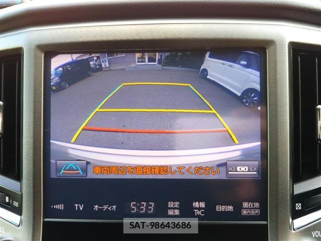 Toyota CROWN SEDAN 2015-11 8313941-8