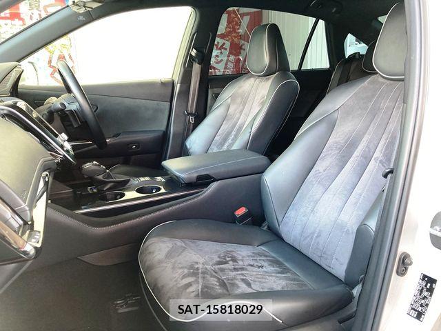 Toyota CROWN SEDAN 2020-02 8313930-21