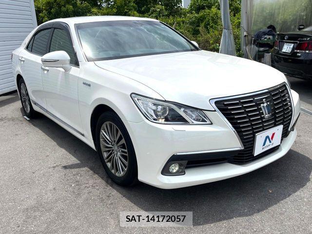 Toyota CROWN SEDAN 2013-09 8313943-17