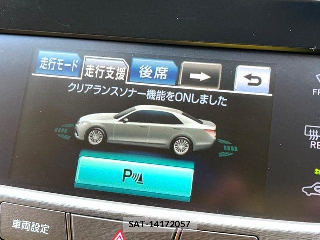 Toyota CROWN SEDAN 2013-09 8313943-8