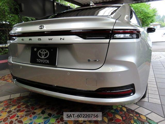 Toyota CROWN SEDAN 2025-02 8313910-1