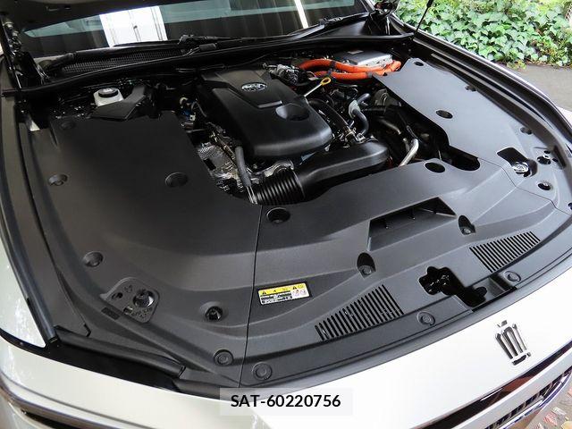 Toyota CROWN SEDAN 2025-02 8313910-27