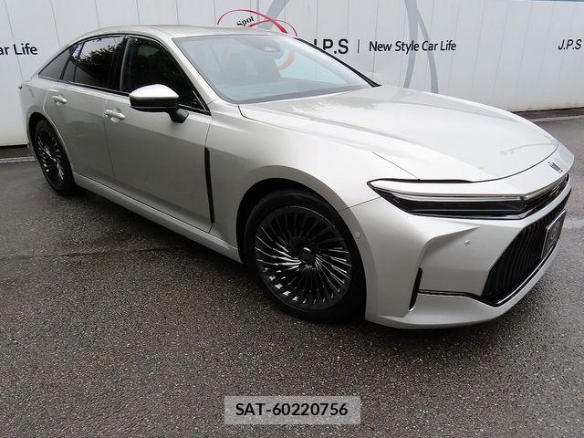 Toyota CROWN SEDAN 2025-02 8313910-28