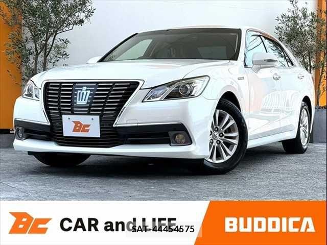 Toyota CROWN SEDAN 2014-06 8313957-0