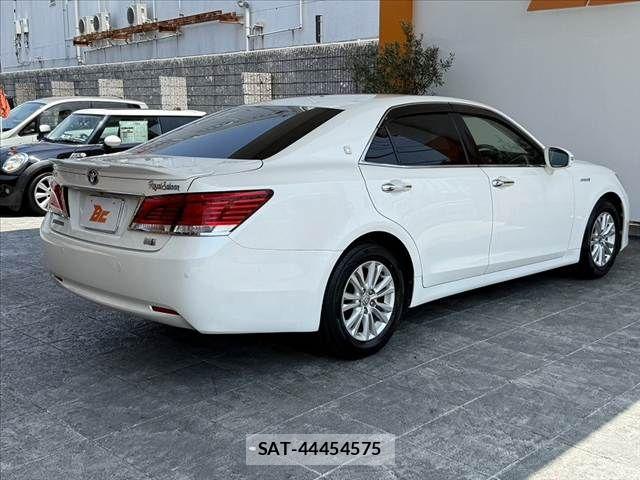 Toyota CROWN SEDAN 2014-06 8313957-14