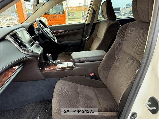 Toyota CROWN SEDAN 2014-06 8313957-16