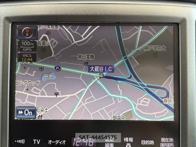 Toyota CROWN SEDAN 2014-06 8313957-2