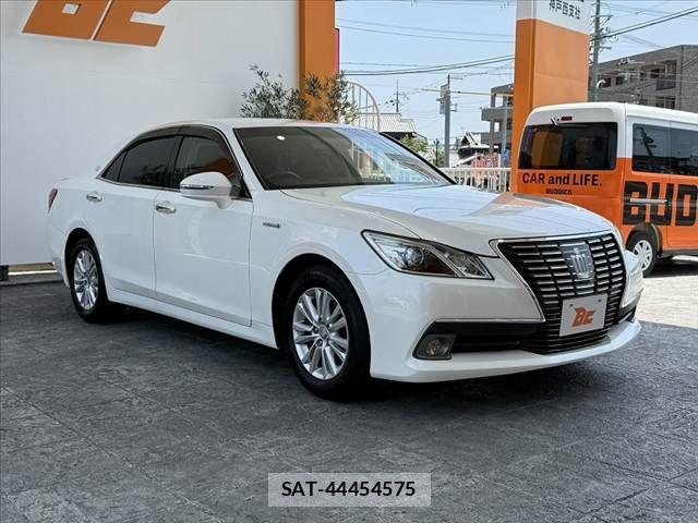 Toyota CROWN SEDAN 2014-06 8313957-7
