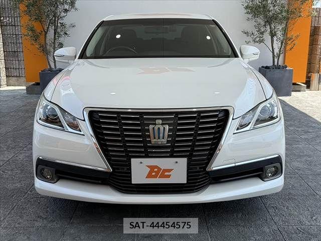 Toyota CROWN SEDAN 2014-06 8313957-8