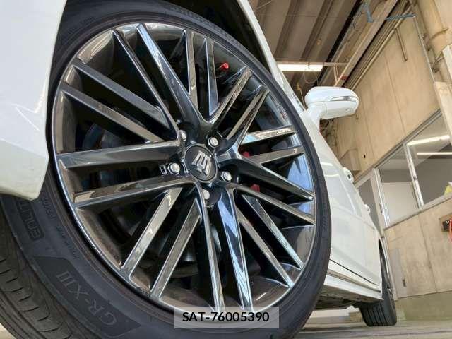 Toyota CROWN SEDAN 2019-07 8313932-15