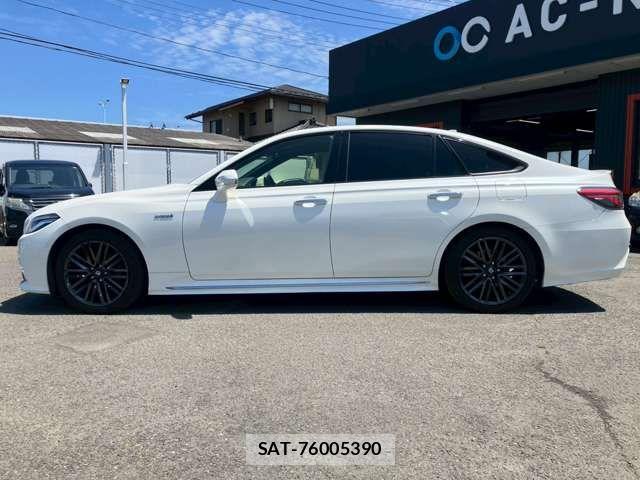 Toyota CROWN SEDAN 2019-07 8313932-17