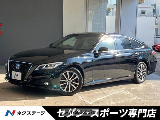 Toyota CROWN SEDAN 2020-07 8313928-0