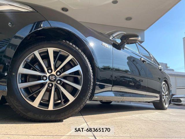 Toyota CROWN SEDAN 2020-07 8313928-11
