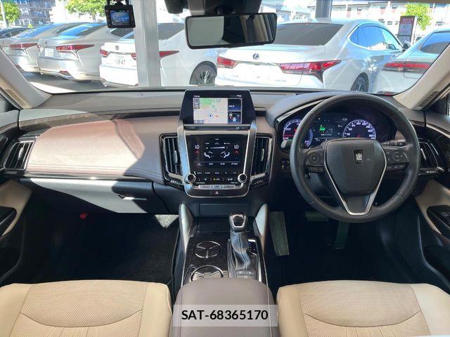 Toyota CROWN SEDAN 2020-07 8313928-1