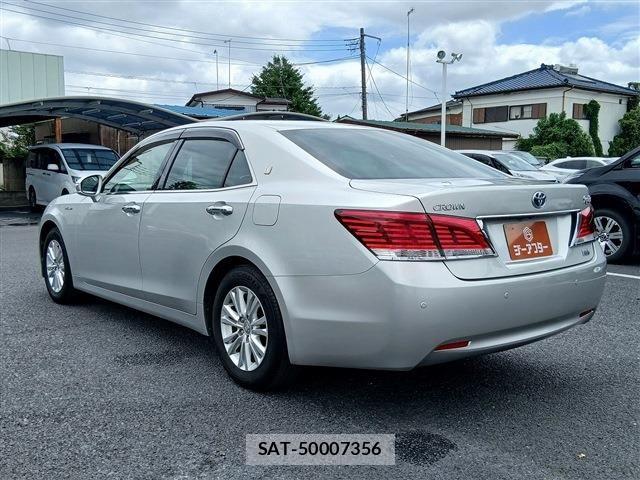Toyota CROWN SEDAN 2014-02 8335393-22
