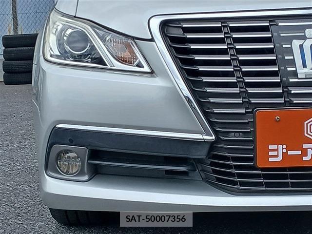 Toyota CROWN SEDAN 2014-02 8335393-24