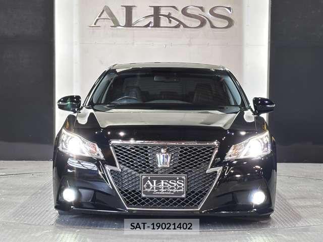 Toyota CROWN SEDAN 2014-02 8335387-9