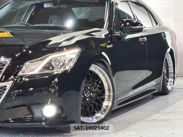 Toyota CROWN SEDAN 2014-02 8335387-10
