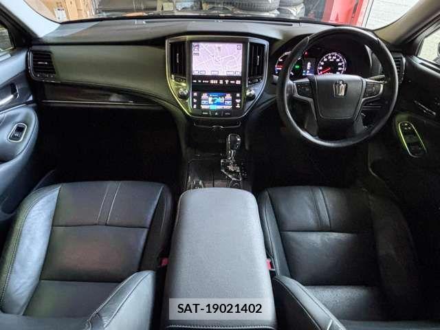 Toyota CROWN SEDAN 2014-02 8335387-18