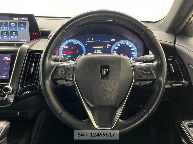Toyota CROWN SEDAN 2018-07 8335364-10