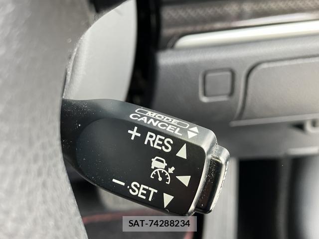 Toyota CROWN SEDAN 2015-08 8335378-12