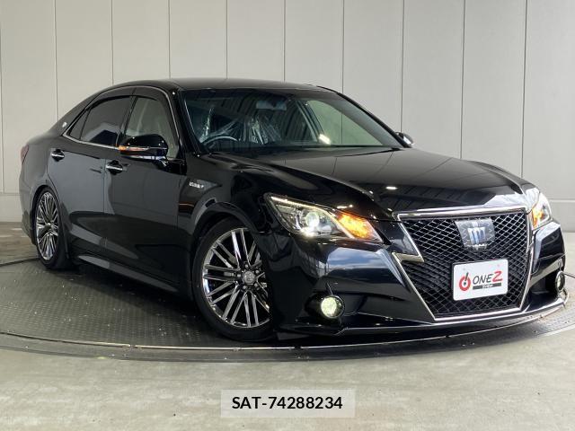 Toyota CROWN SEDAN 2015-08 8335378-23