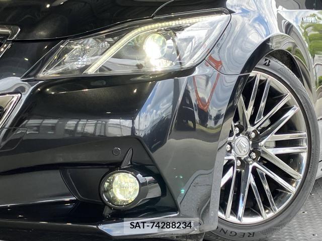 Toyota CROWN SEDAN 2015-08 8335378-5