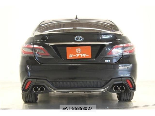 Toyota CROWN SEDAN 2021-02 8335379-10