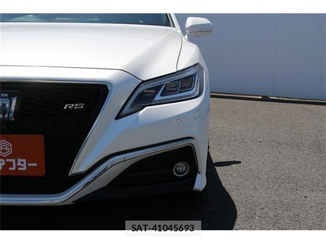 Toyota CROWN SEDAN 2020-11 8335372-26