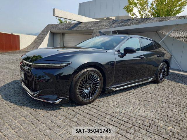 Toyota CROWN SEDAN 2025-02 8335357-1