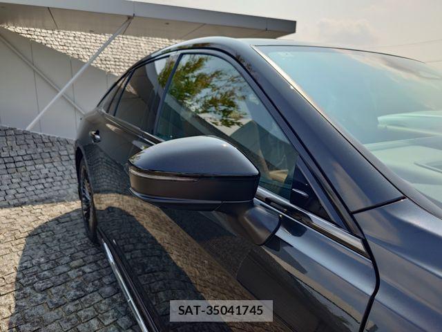 Toyota CROWN SEDAN 2025-02 8335357-4