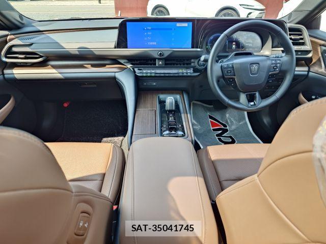 Toyota CROWN SEDAN 2025-02 8335357-8