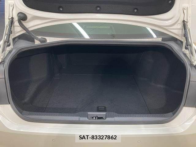 Toyota CROWN SEDAN 2019-09 8335380-12