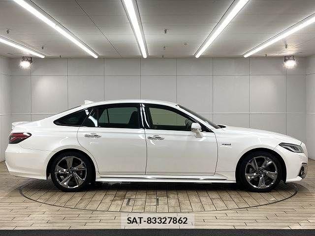 Toyota CROWN SEDAN 2019-09 8335380-17