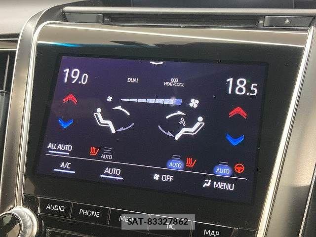Toyota CROWN SEDAN 2019-09 8335380-7