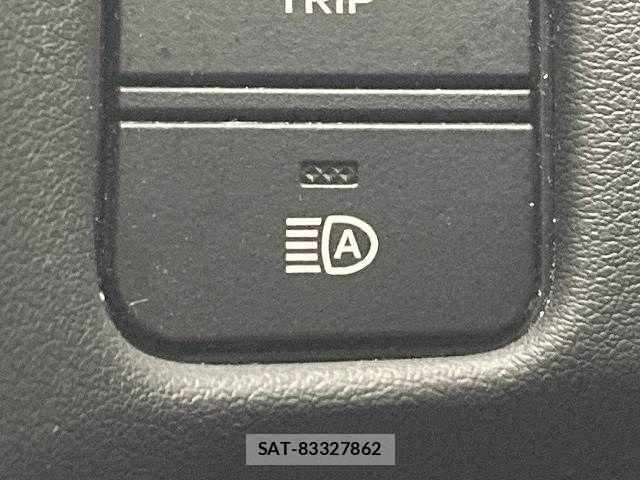 Toyota CROWN SEDAN 2019-09 8335380-8
