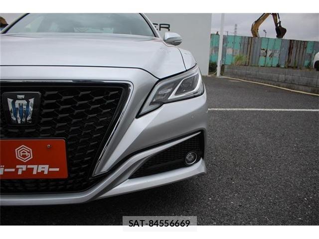 Toyota CROWN SEDAN 2021-07 8335369-25