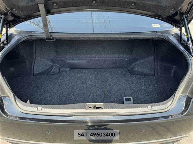 Toyota CROWN SEDAN 2013-02 8335383-19